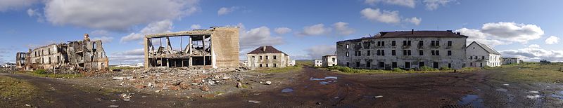 800px-Посёлок_Хальмер-Ю.jpg 800px-Посёлок_Хальмер-Ю.jpg